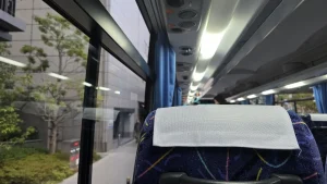 社労士支部旅行②バスの最後尾の席ゲット