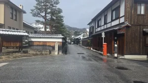 社労士支部旅行⑥10：40城下町に到着。ポストがレトロ